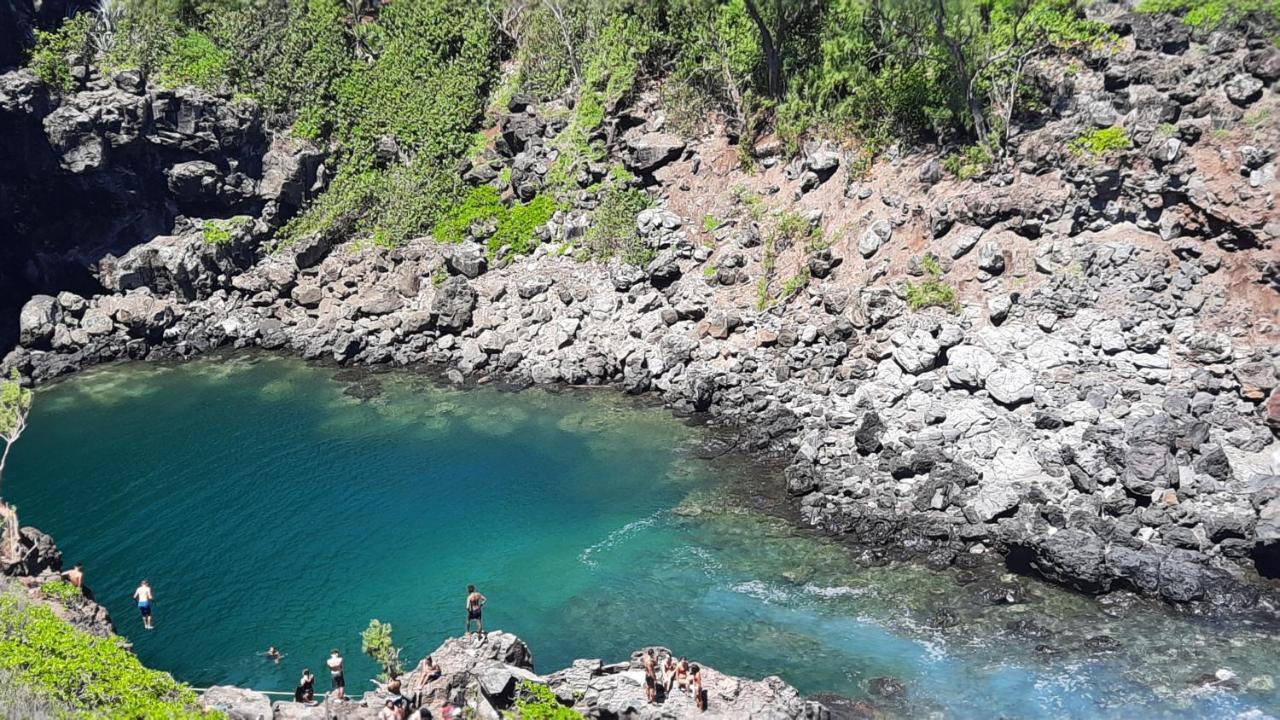 Le Voyageur A 1 Mn Du Chu Sud Terre-Sainte, Saint-Pierreアパートメント エクステリア 写真